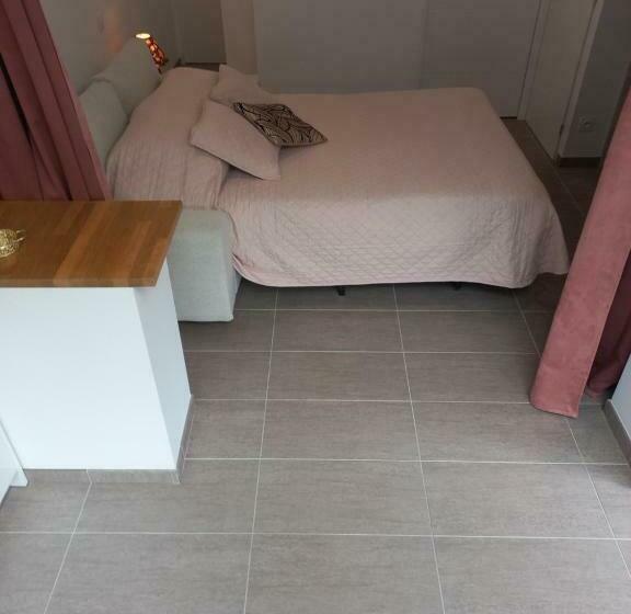 غرفة قياسية مطلّة علي الحديقة, La Casa Bed&breakfast Entrée Indépendante 26m2 Calme Proche De Tout Wifi Parking Privé Jardin Terras