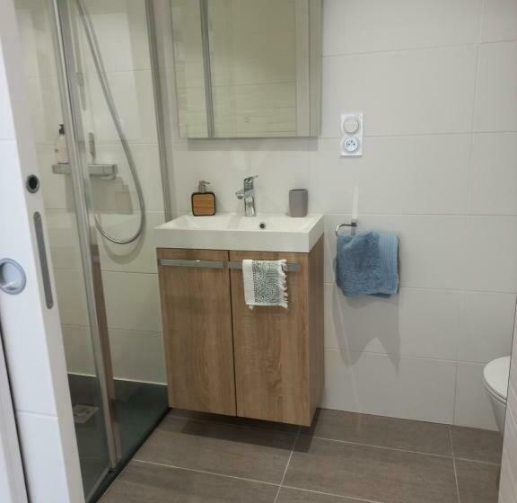 غرفة قياسية مطلّة علي الحديقة, La Casa Bed&breakfast Entrée Indépendante 26m2 Calme Proche De Tout Wifi Parking Privé Jardin Terras