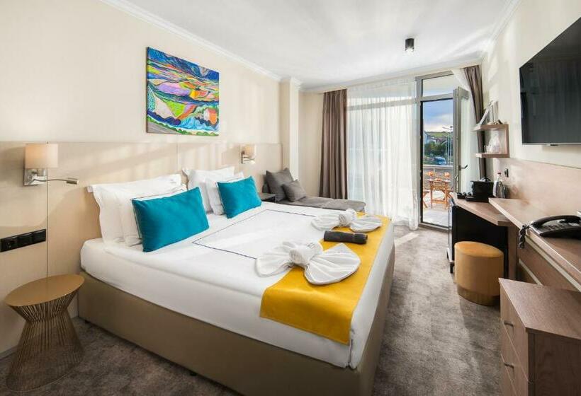 غرفة قياسية, гранд хотел княз павел