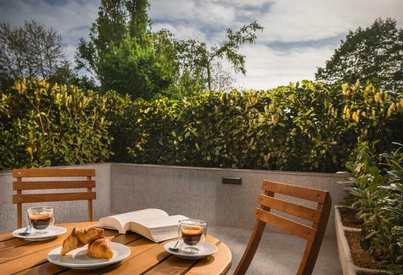 غرفة ديلوكس, гранд хотел княз павел