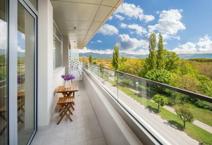 غرفة ديلوكس, гранд хотел княз павел