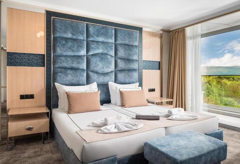 إستوديو قياسى, гранд хотел княз павел