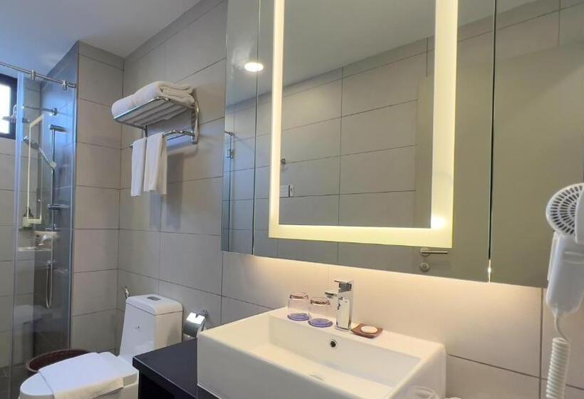 סוויטה, The Yanné, Onsen