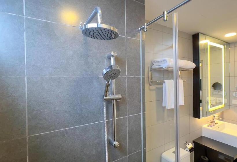 סוויטה, The Yanné, Onsen