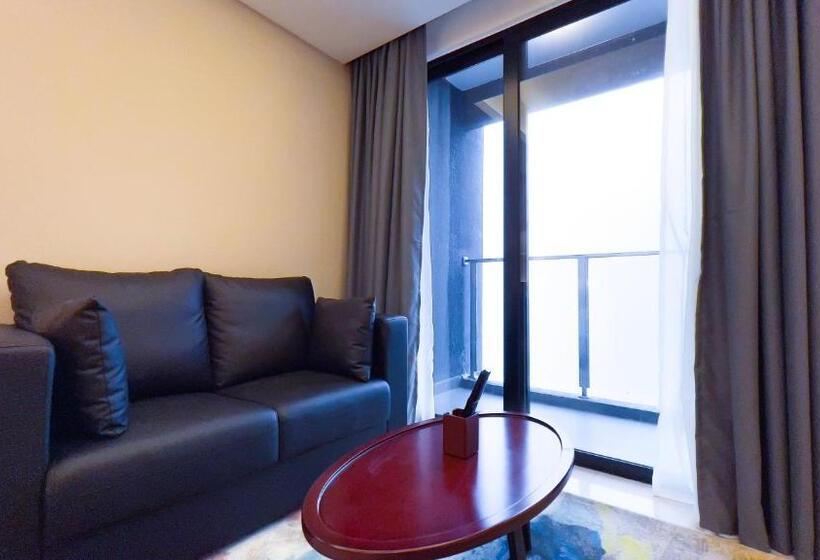 סטודיו סופריור, The Yanné, Onsen