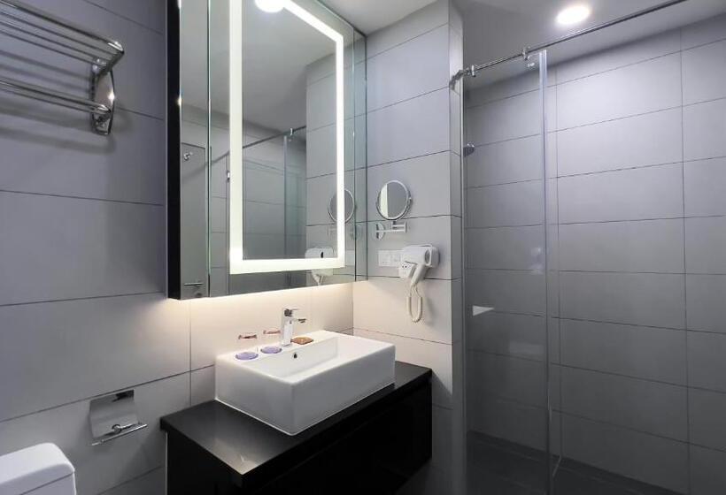 סטודיו סופריור, The Yanné, Onsen