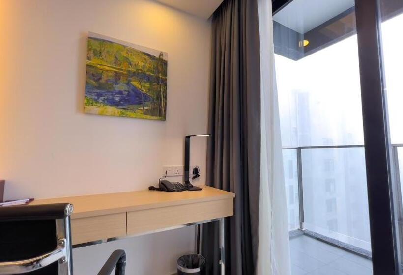 סוויטה, The Yanné, Onsen