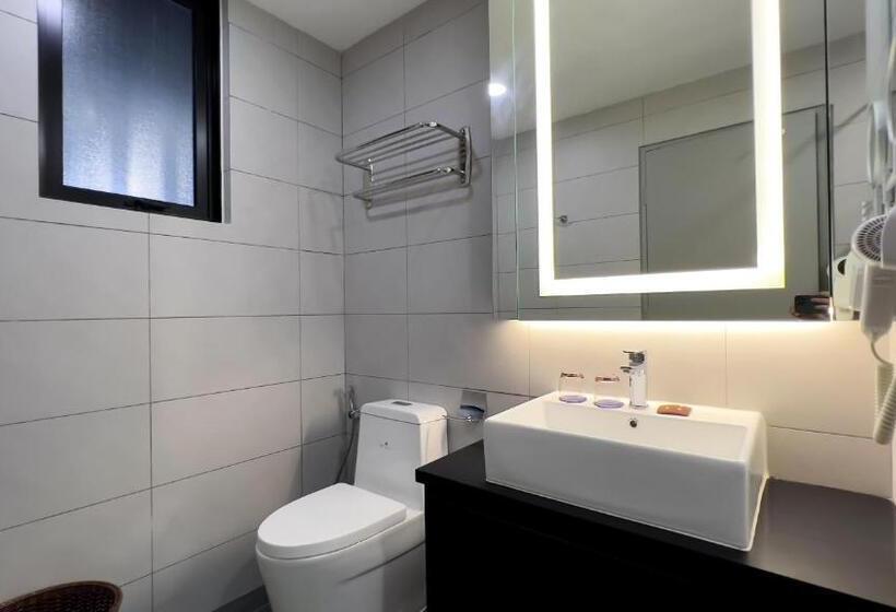 סטודיו סופריור, The Yanné, Onsen