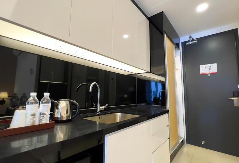 סטודיו דלוקס, The Yanné, Onsen