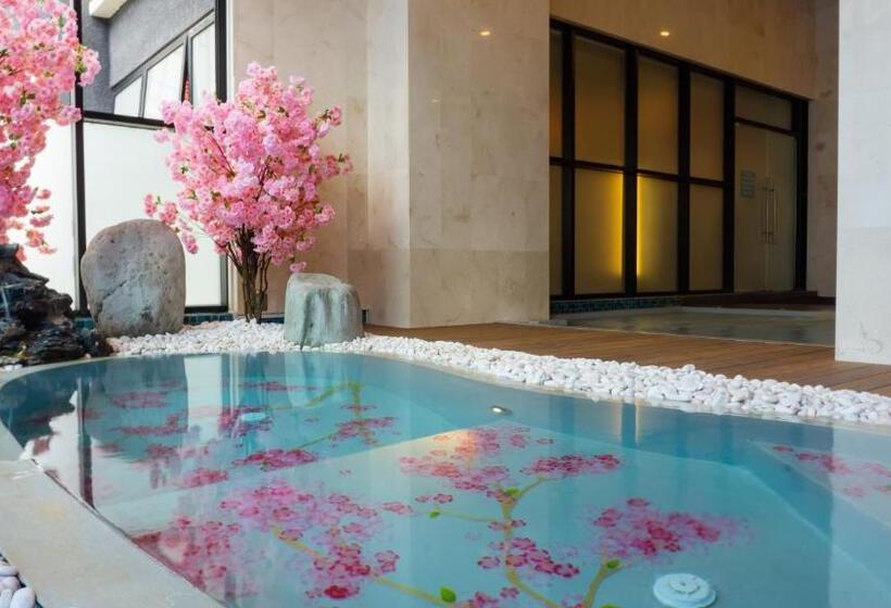 סטודיו דלוקס, The Yanné, Onsen