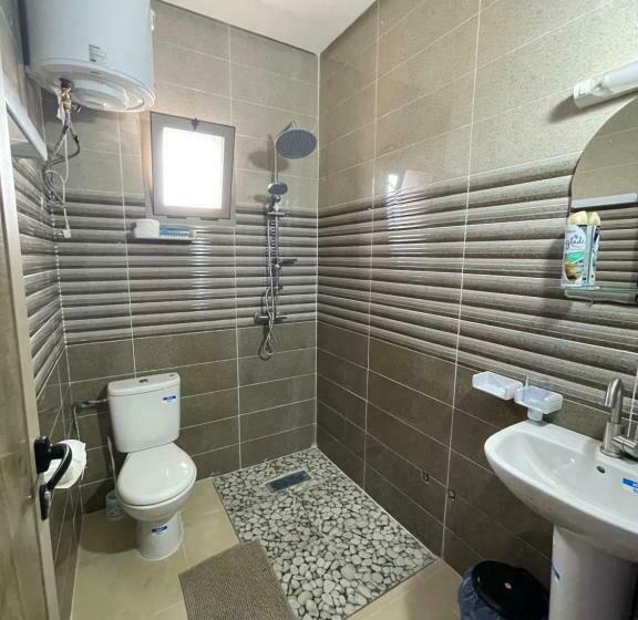 بنجلو قياسى غرفتين نوم, Ighiz Inn Resort