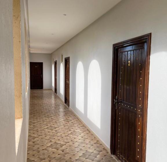 اتاق استاندارد با چشمانداز باغ, Ighiz Inn Resort