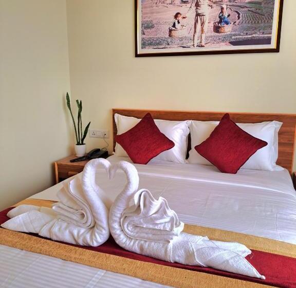 اتاق لوکس, Rodeos Inn