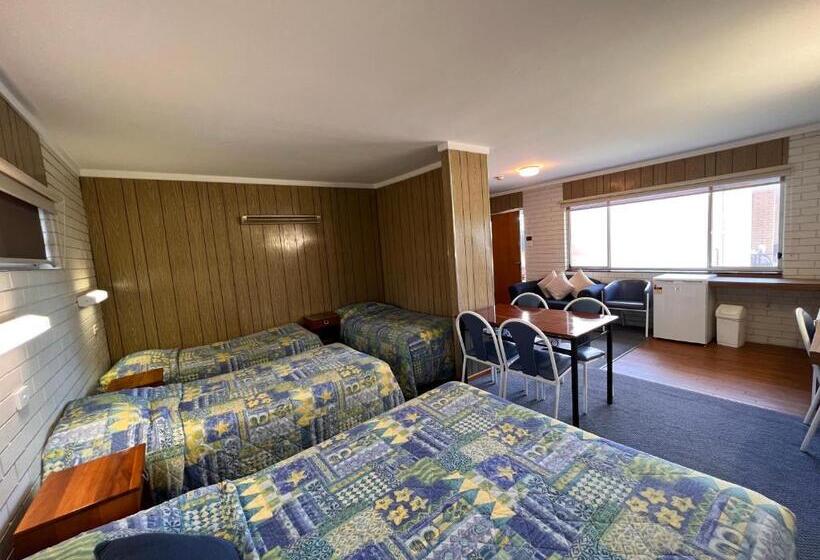 수피리어 패밀리 룸, Sturt Motel Balranald