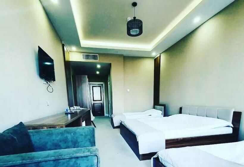 اتاق استاندارد با بالکن, Lankaran Olimpiya