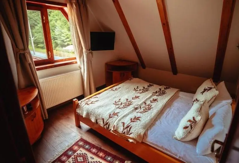 スタンダードルーム, Casa Cheile Dâmbovicioarei   Cabana 1