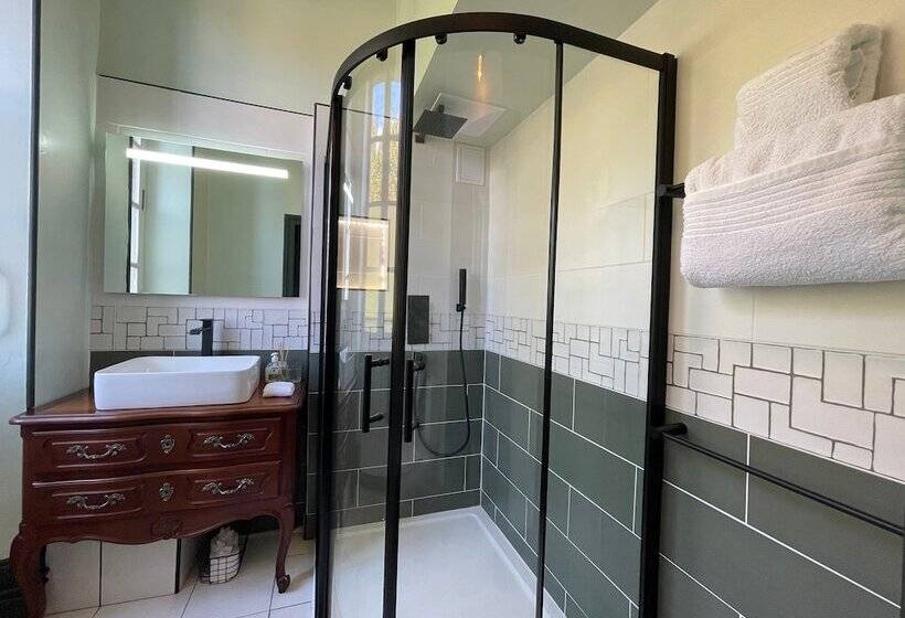 غرفة قياسية, Château De Bruges