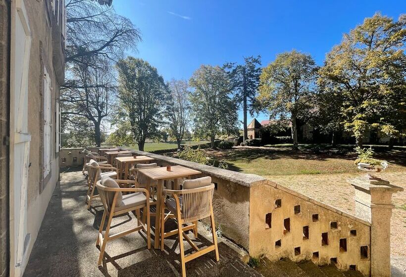 Номер Стандарт, Château De Bruges