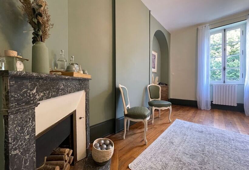 스탠다드 룸, Château De Bruges