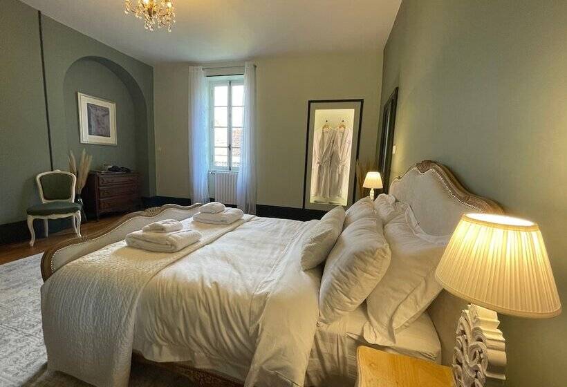 Номер Стандарт, Château De Bruges