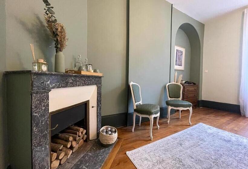 스탠다드 룸, Château De Bruges