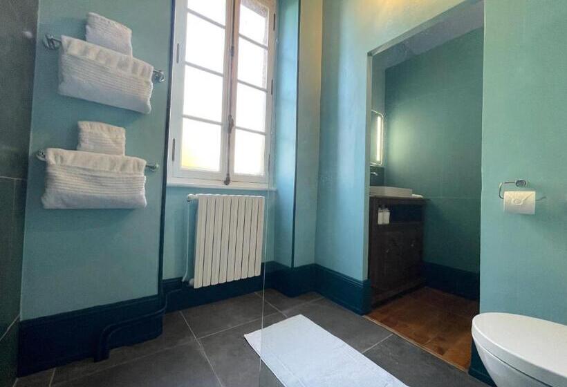 Номер Стандарт, Château De Bruges