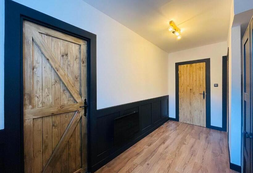 Апартаменты 2 Спальни, Château De Bruges