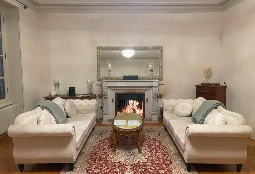 Дом 1 Спальня, Château De Bruges