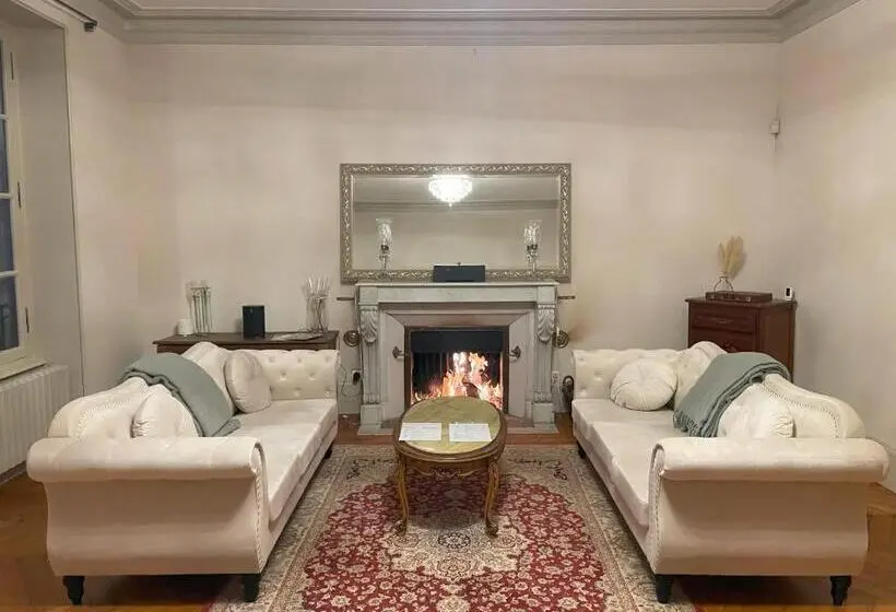 １ベッドルームハウス, Château De Bruges