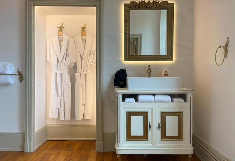 غرفة ديلوكس سرير كينج, Château De Bruges