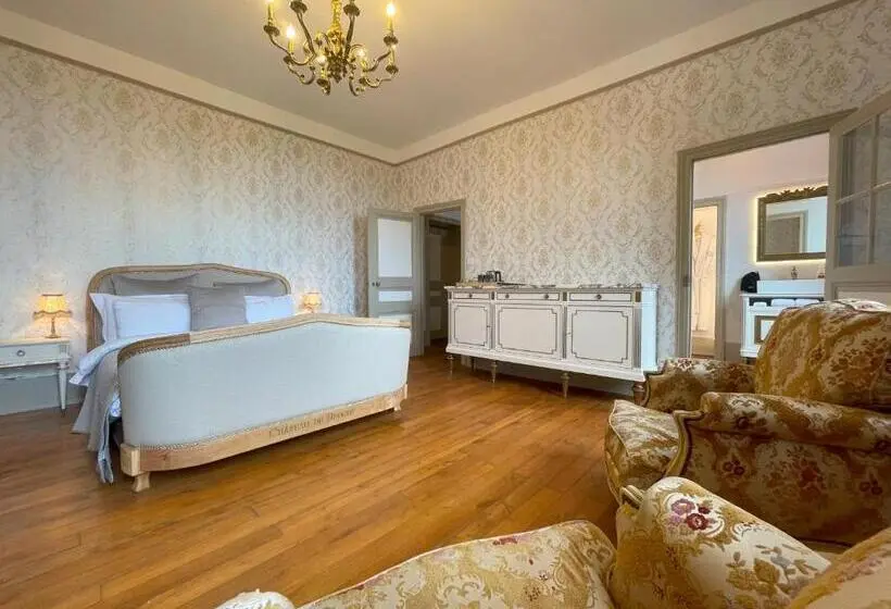 キングサイズベッドのデラックスルーム, Château De Bruges