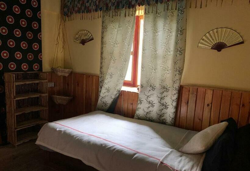 اتاق استاندارد, Panorama Inn Mustang