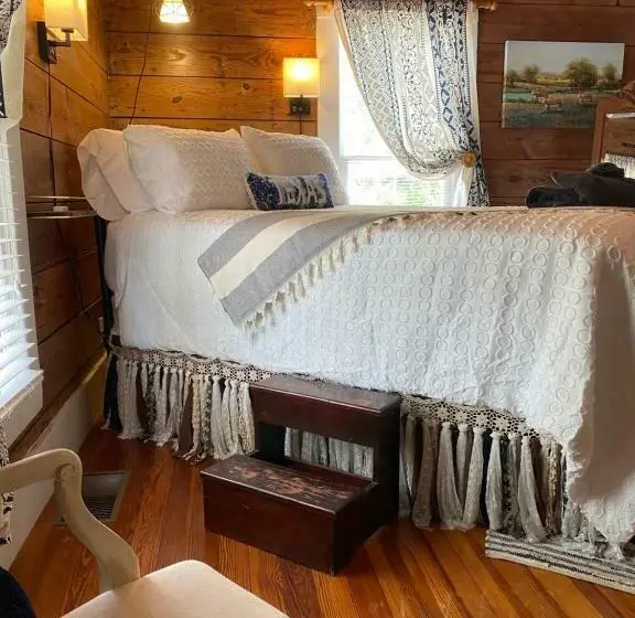スイート, Pennoli Bed And Breakfast