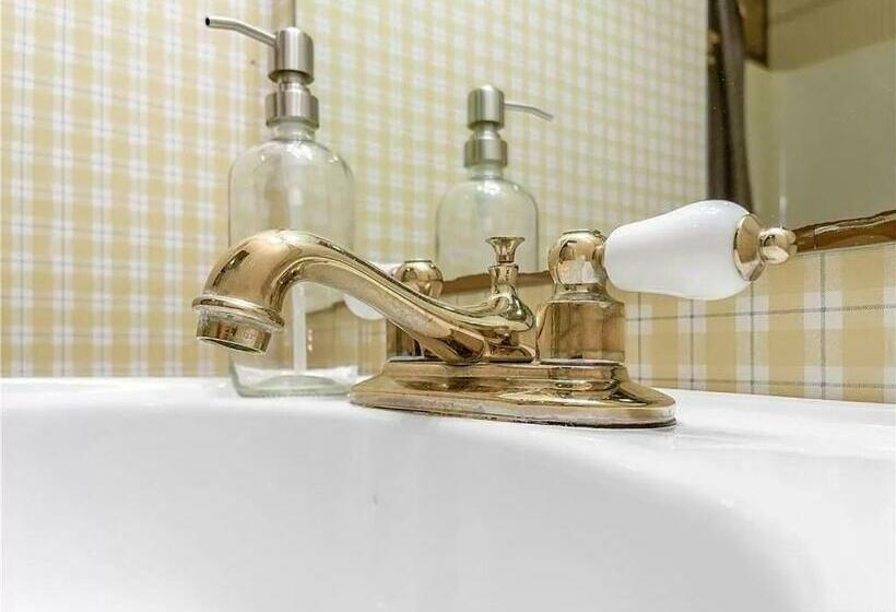 스위트, Pennoli Bed And Breakfast