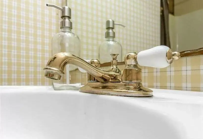 スイート, Pennoli Bed And Breakfast