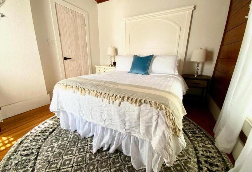 스위트, Pennoli Bed And Breakfast