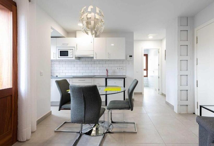 Апартаменты 1 Спальня с Балконом, Vegueta Rooftop Suites By Airnest