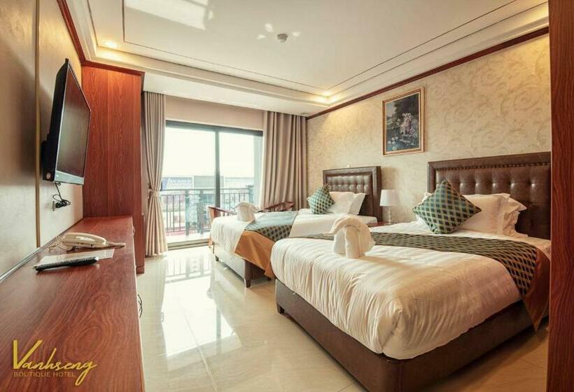 اتاق لوکس با بالکن, Vanhseng Boutique Vientiane