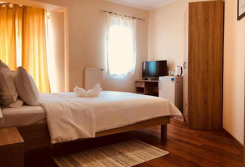 اتاق استاندارد با سرویس بهداشتی مشترک, Monte Carlo Palace Rooms