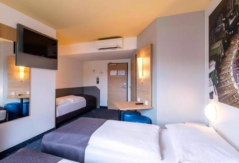 Standard Kolmen Hengen Huone, B&b Hotel Augsburg Süd