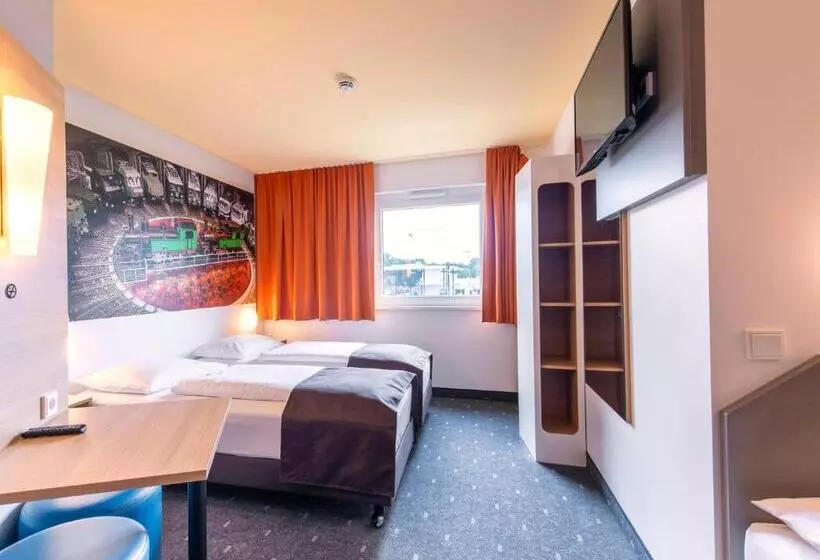 Standard Kolmen Hengen Huone, B&b Hotel Augsburg Süd