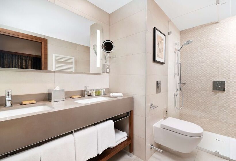 Suíte Cama King, Doubletree By Hilton Krakow Hotel & Convention Center