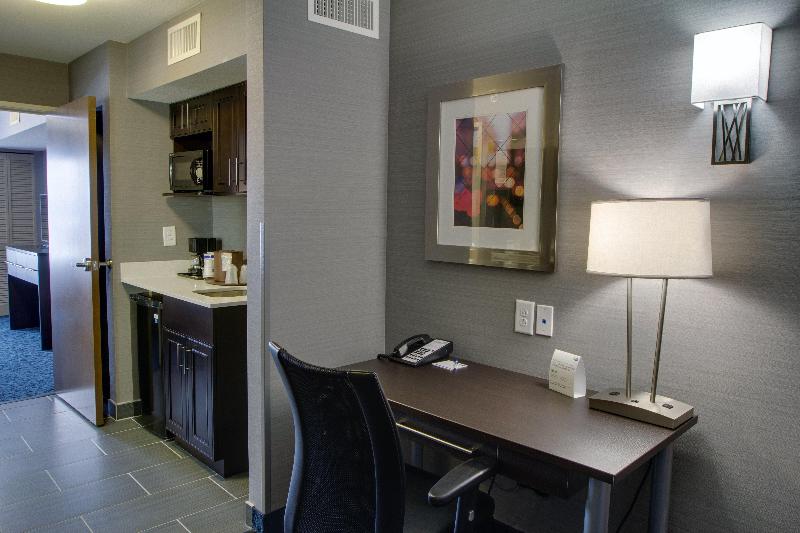 غرفة قياسية سرير كينج لذوى الإحتياجات الخاصة, Holiday Inn Express Sidney, An Ihg