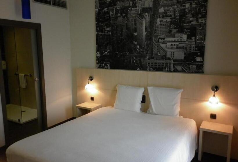 Апартаменты 1 Спальня, Ibis Styles La Louviere