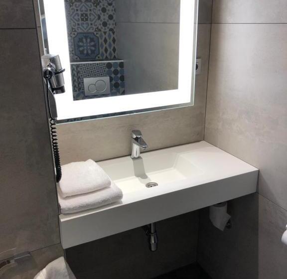 Номер Superior, Ibis Styles La Louviere