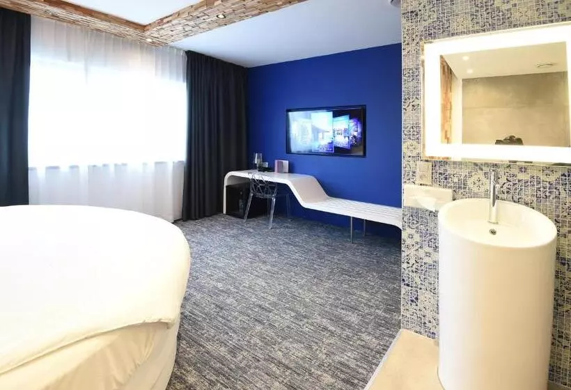 ハイドロマッサージバス付きスイート, Ibis Styles La Louviere