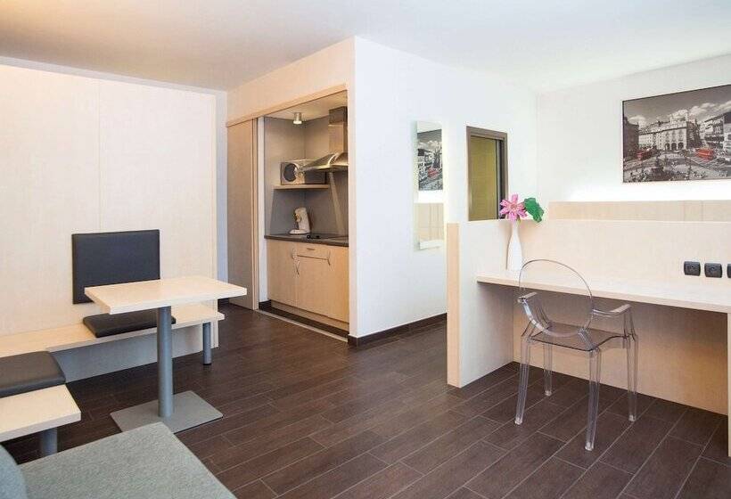 １ベッドルームアパートメント, Ibis Styles La Louviere