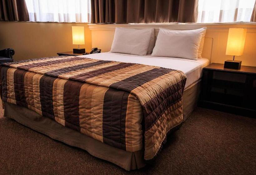 جناح, Marques Plaza