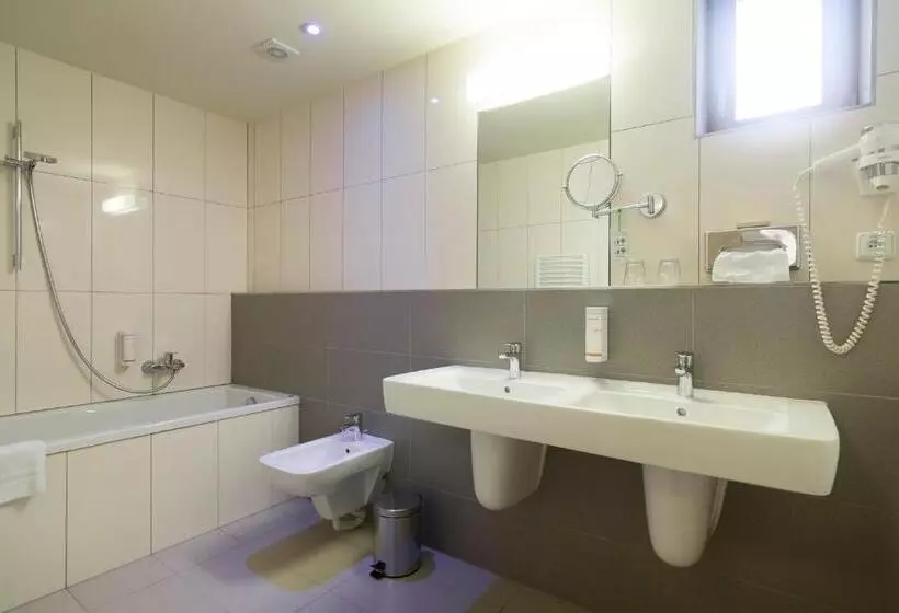 スイート, Peras Wellness