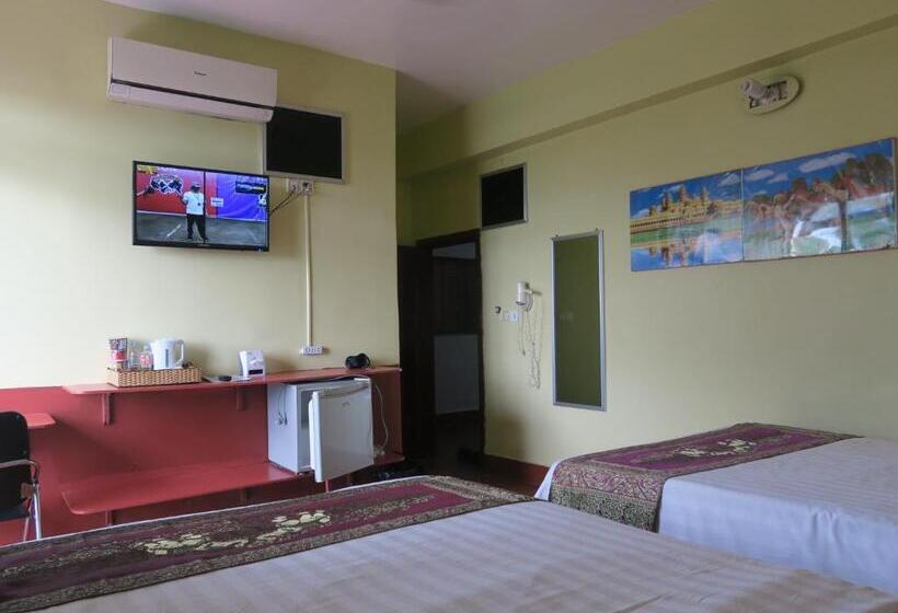 اتاق استاندارد چهارنفره با بالکن, River Dolphin